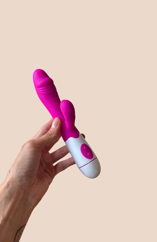 Vibrador Recarregável com Estímulo Clitoriano e G-Spot