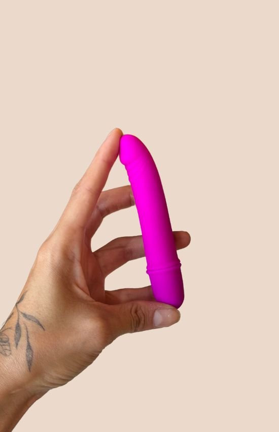 Love Emily - Mini Vibrador com 10 Vibrações e Toque Realista - Imagem 2